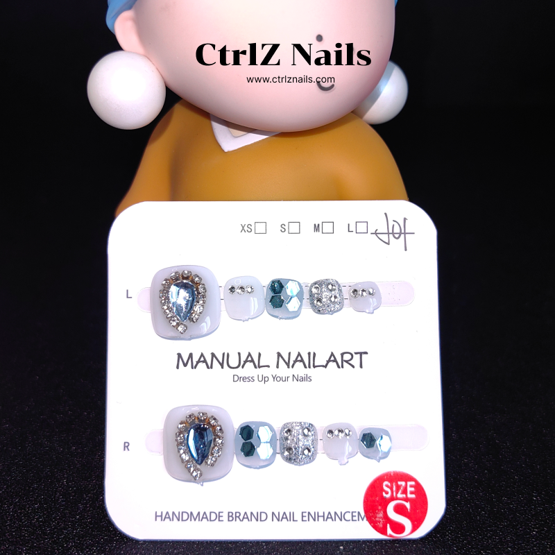 Handmade Press-On Toe Nails - "Aqua Droplets"