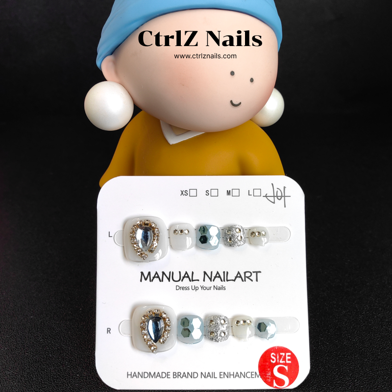 Handmade Press-On Toe Nails - "Aqua Droplets"