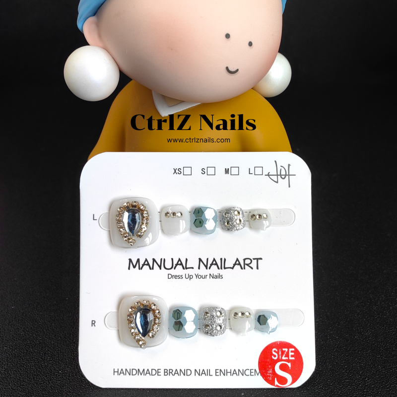 Handmade Press-On Toe Nails - "Aqua Droplets"