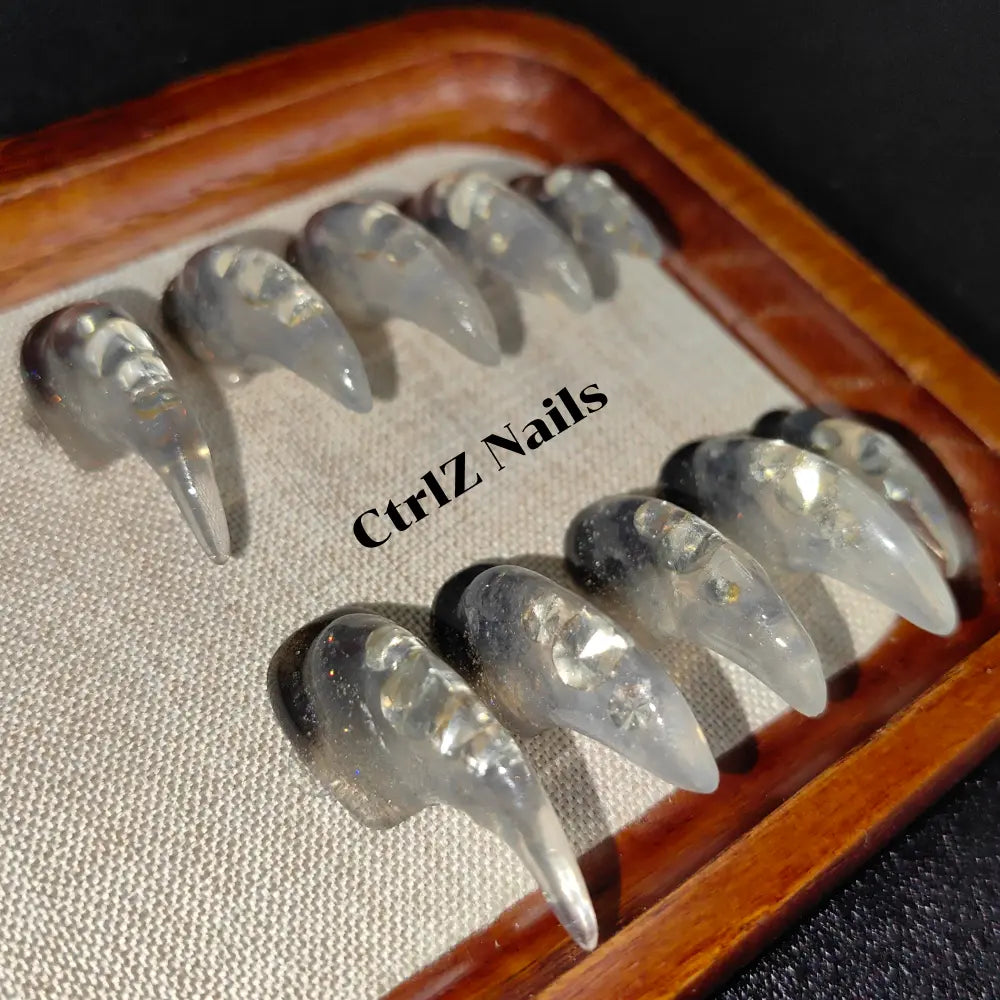 Halloween Press On Nails - Icy Shimmer Dragon Scale Claws, Long Pointed Fake Nails