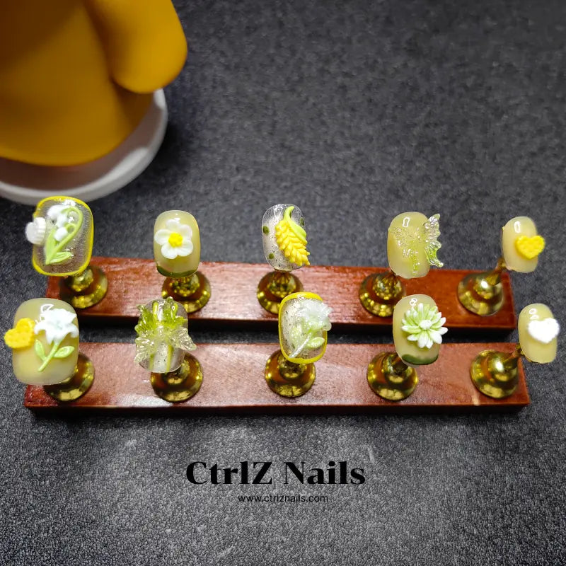 Handmade Press-On Nails – "Sun-Kissed Blossom"