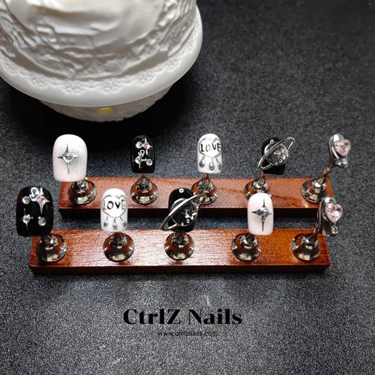 Model wearing Baddie Planet Y2K press on nails – Ctrlz Nails