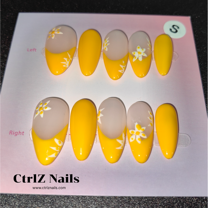 Handmade Six-Petal Blossom Press-On Nails