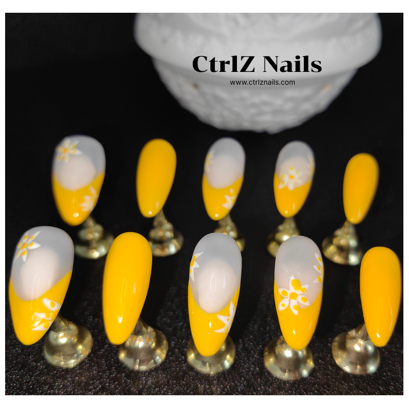 Handmade Six-Petal Blossom Press-On Nails